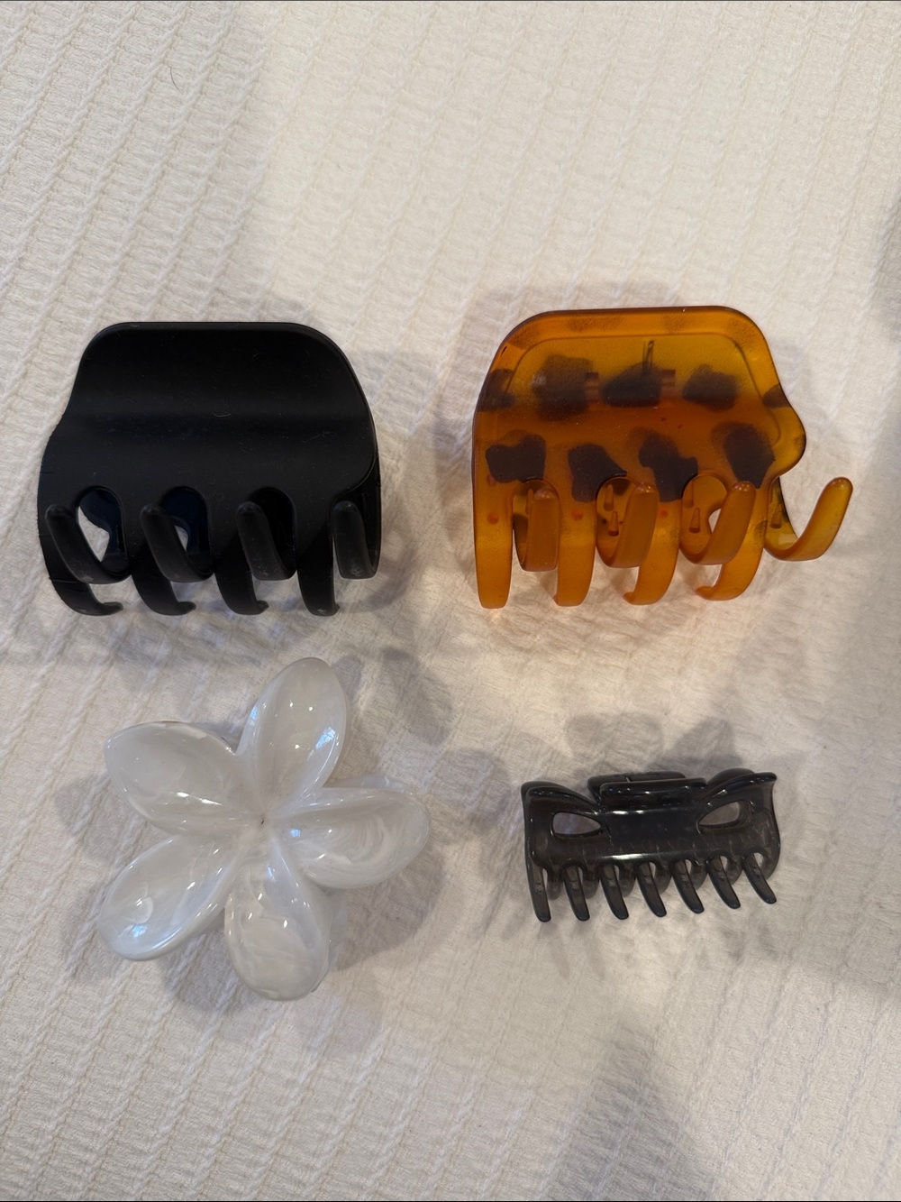 Hair clips